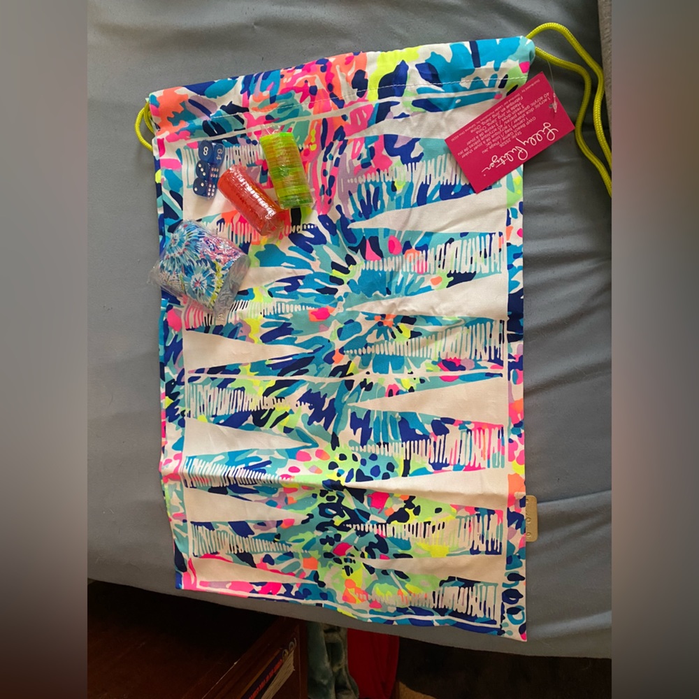BNWT Lilly GWP Dive In Game Set Bag
